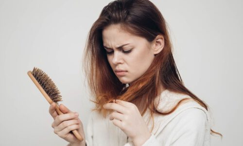 Was solltest du tun, wenn die Haare ausfallen? Das ist ganz einfach: vermeide solche Situationen